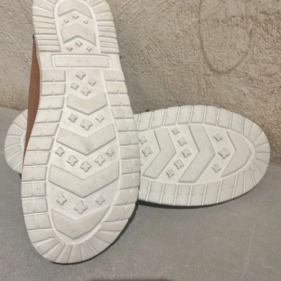 Gypsy Jazz, size 9, really comfortable-like new - Picture 2 of 2